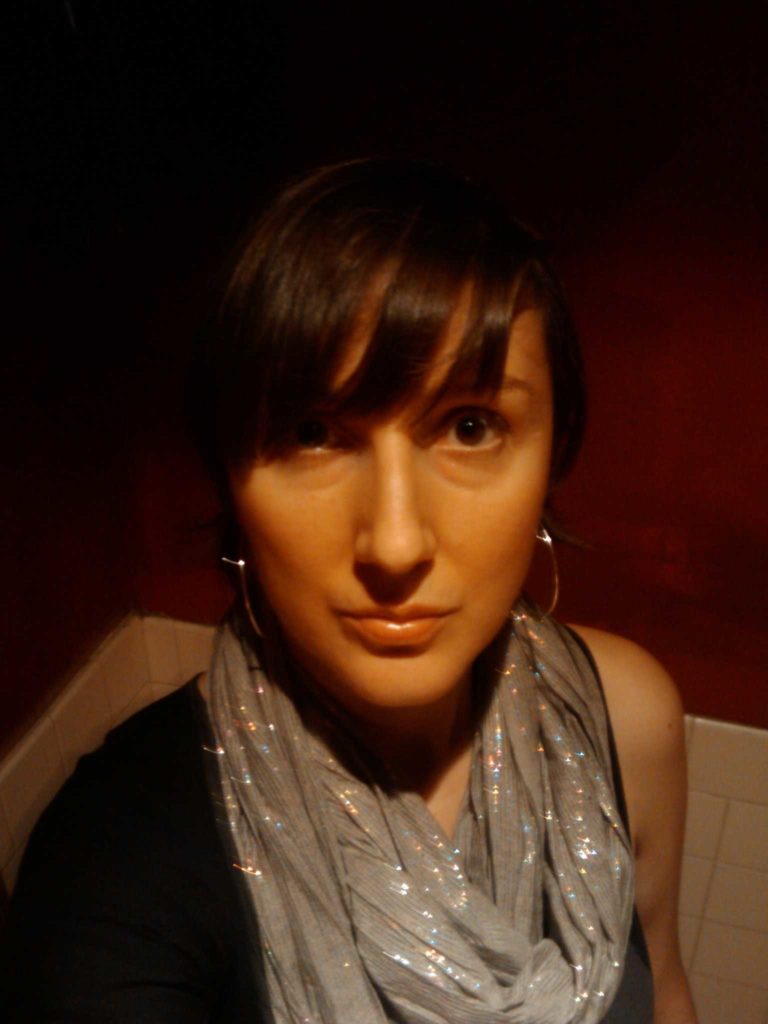 ana_night_web